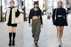 厚底やミニスカート、へそ出しスタイルが街にあふれた2022年。トレンドを押さえたファッションを楽しむ若者たちの姿（写真提供／日本ファッション協会）