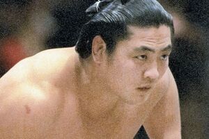 霧島（写真／共同通信）