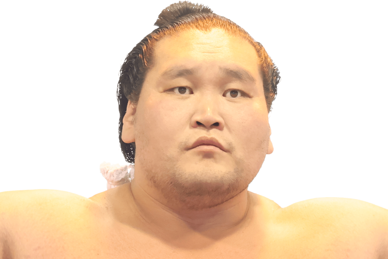 照ノ富士断髪式「可愛くなった」とSNS騒然！ 美人妻と長男の感動秘話