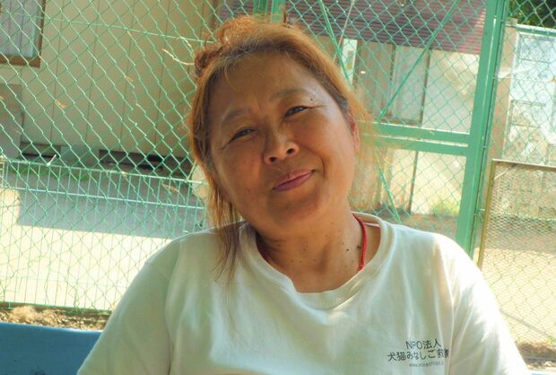 中谷百里代表。28歳から約15年、フィリピンパブを経営。豪放磊落（らいらく）でやさしい性格