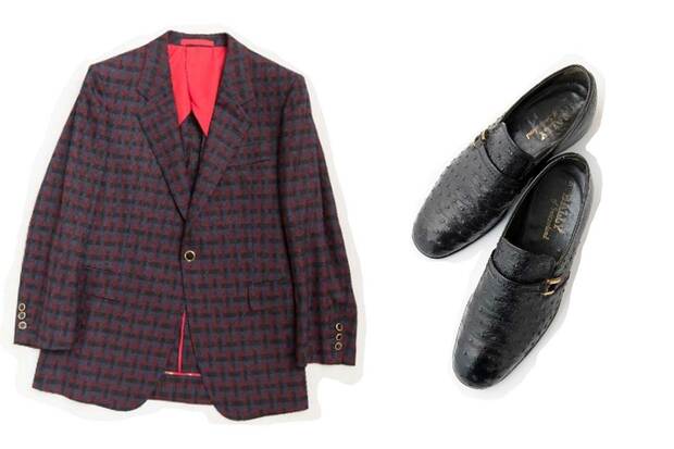 裏地にまでこだわった愛用の一着（左）と、こだわりぬいた靴のコレクションから（右）。そのほか、プライベートで着用したスーツなども展示し、彼のおしゃれのこだわりなども解き明かす　写真提供／日活、石原プロモーション
