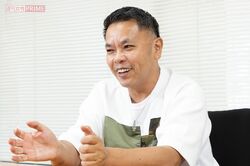 インタビューに応える中西圭三さん