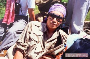 【36歳】カンボジア内戦の取材時の様子。「戦場ですから、毎回ひょっとしたら死ぬんじゃないかと思いながら現場に入りました」。奥様も「当時は“連絡がないことが無事な証拠と思え”とよく言われていましたね」