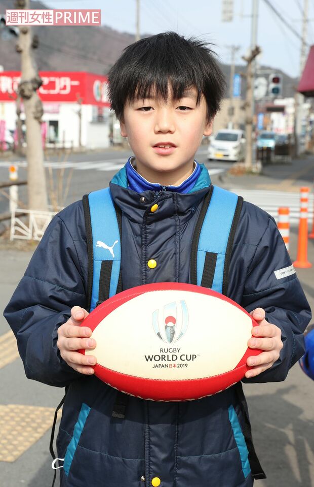  開催を待つ釜石市民らの協力を得て撮影