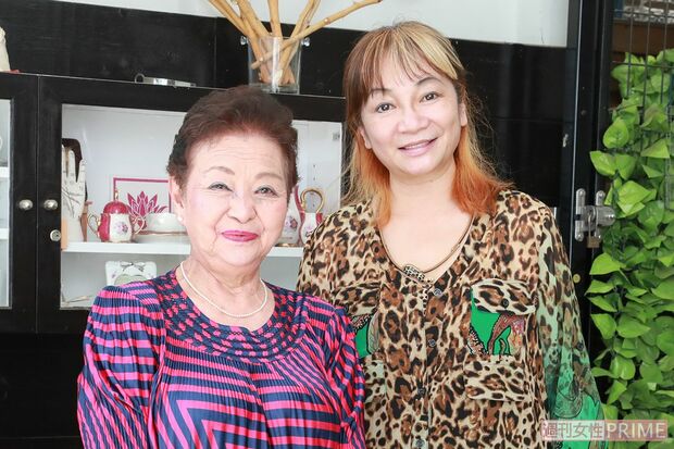 小笠原祐子さんと岩井志麻子さん