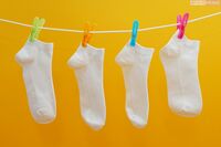「靴下の“効果的な洗い方”って知ってる?」ひと手間で長持ち&ニオイ軽減!