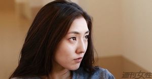 長渕剛の愛娘 文音が語る 昔から厳しかった父の 教育方針 週刊女性prime