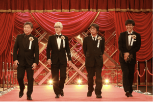 日本アカデミー賞授賞式で、監督賞を受賞した監督たちと（写真右から2人目が森、公式サイトより）