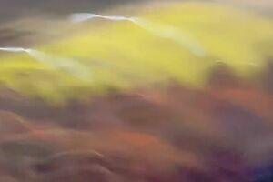 「まわしてんじゃねーよ!」という声とともに画面が大きく揺れる