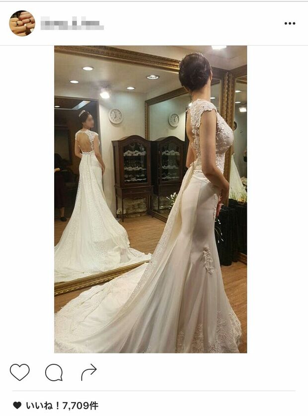 ウエディングドレスに身を包んだユンホの妹（インスタグラムより）