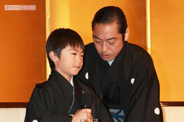 2011年、市川中車・團子襲名会見にて