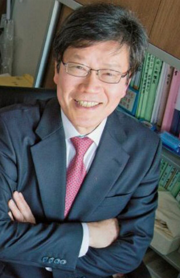 新開省二先生●女子栄養大学教授。医師・医学博士。愛媛大学医学部助教授（公衆衛生学）を経て、東京都老人総合研究所（現・東京都健康長寿医療センター）では健康長寿に詳しい医師として地域保健活動も行う。