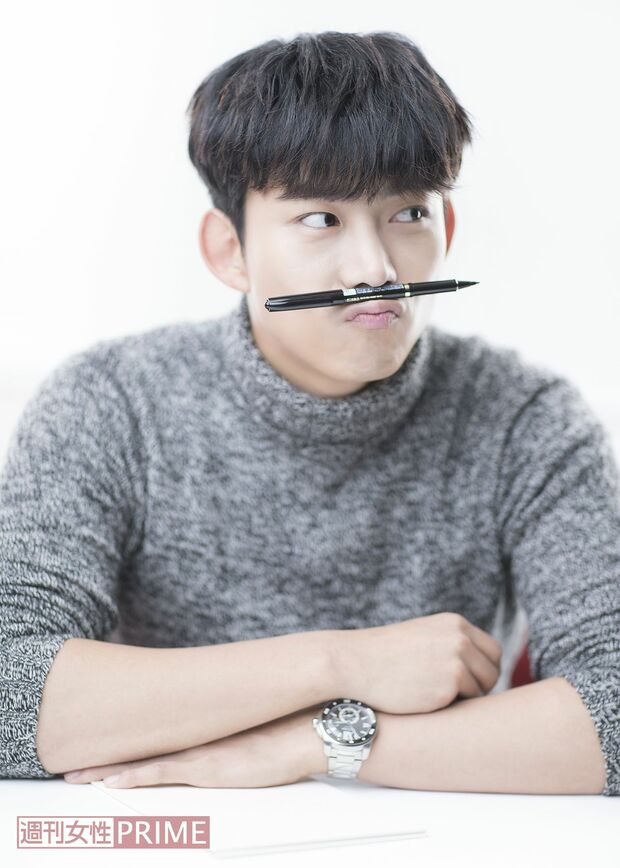 お茶目なポーズで撮影に応じてくれたテギョン（'17年撮影）　撮影／廣瀬靖士