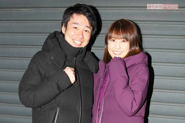 2018年12月、小林麻耶は夫と笑顔で直撃に対応