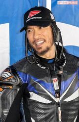 2025年7月6日、富士スピードウェイの二輪ロードレースに出場し、2位に入賞した長瀬智也