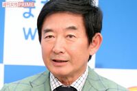 石田純一、3億円豪邸売却で離婚危機がささやかれるも “一家で引っ越し” を目撃