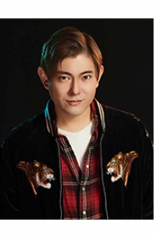 宝塚歌劇団の演出を担う野口幸作氏(宝塚歌劇団公式HPより)