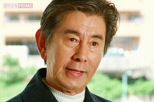 宇津井健さん