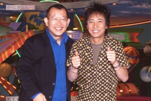 2001年3月、『ザ・世界仰天ニュース』発表会見に出席した笑福亭鶴瓶と中居正広