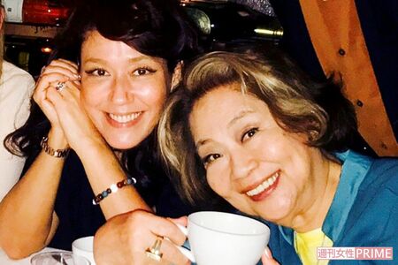 LiLiCoさんはカオリさんの笑顔には人を元気にするビタミン剤のような効果があると言う