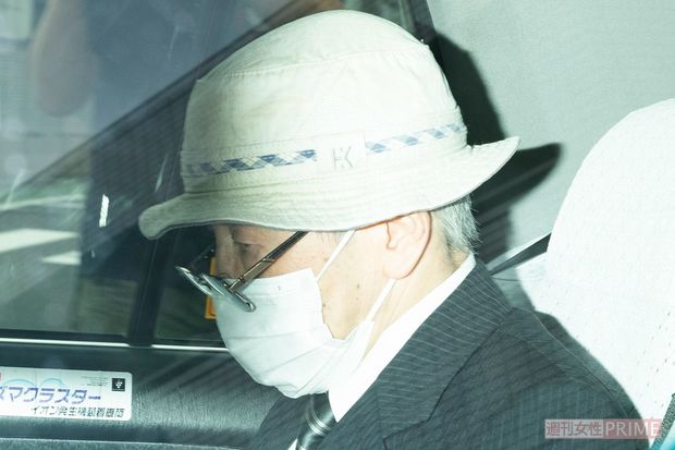 7月15日、自宅からタクシーで東京地裁に向かう飯塚被告