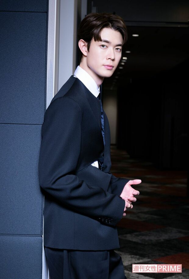 宮沢氷魚　撮影/吉岡竜紀 　スタイリスト/末廣昂大　 ヘアメイク/古久保英人（OTIE）