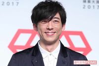 高橋一生、キレッキレの “ヲタ芸” CMが大好評「セクシーさがあふれ出てる」