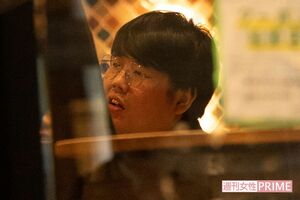 二次会を楽しむ蛙亭・中野周平