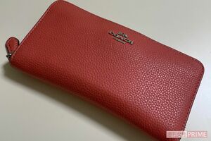 星野さんのお財布はもらいものだそう