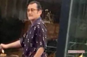 ノーマスクで都内を散歩する吉田鋼太郎（2021年7月）