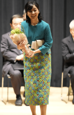 5月11日、『みどりの感謝祭』で鮮やかな緑のワンピースをお召しになられた佳子さま