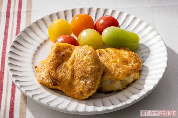 チーズピカタ／110kcal（撮影／廣瀬靖士）レシピの詳細は『週刊女性』1月31日号に掲載