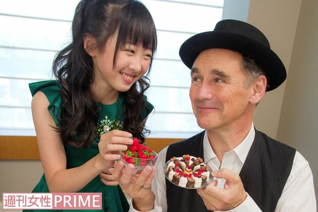 本田望結に「そのままで十分」とアドバイスをおくるマーク・ライランス　撮影／伊藤和幸