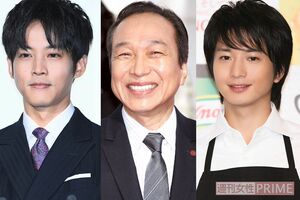 写真左から松坂桃李、小日向文世、向井理