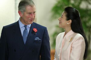 2008年に来日したチャールズ国王と談笑する雅子さま
