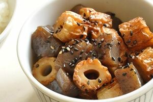 ちくわとこんにゃくの照り焼き