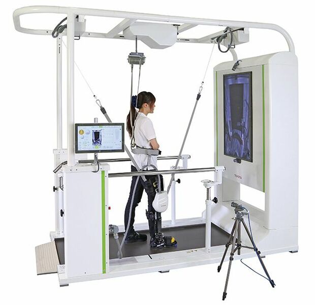 トヨタウェルウォーク／脳卒中などによる下肢麻痺患者のリハビリテーション支援を目的とした最新ロボット