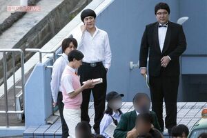 本番前、森本慎太郎、高橋海人、戸塚純貴、マヂカルラブリー村上の4人は、楽しそうに話をしていた