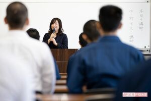 東北少年院にて。後方で職員らが見守る中、講演会が行われた 撮影／齋藤周造