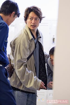 『凪待ち』というタイトルにかけて、“何待ち?”と聞くと「クランクアップ待ち(笑)」と冗談を言っていたが、撮影に入るとまるで別人のような表情に 撮影/渡邊智裕