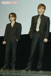 映画『moon child』で共演したHYDEとGACKT（2002年）