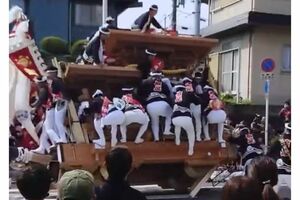 物議を醸しただんじり動画（SNSより）