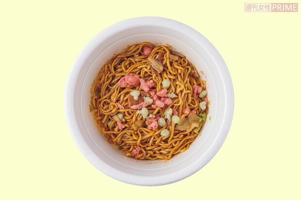 マルちゃん正麺濃厚こくソース焼そば　撮影／山田智絵