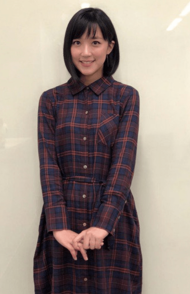 「中学生くらいが着てそうな服」と話題になった竹内由恵アナ(Xより)