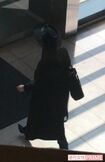 全身黒ずくめで帰宅する菜々緒は、まさに“デビル”