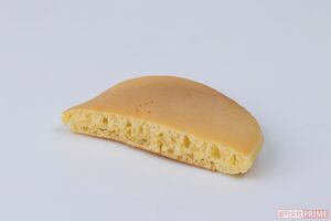 『よつ葉の北海道バターミルクパンケーキミックス』断面