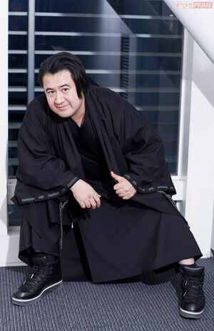 小手伸也　撮影／山田智絵