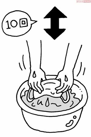 【4】すすぎをする　イラスト╱水口アツコ