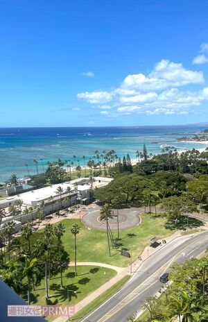 ホテルから見渡せるワイキキの海。ため息が出るほど絶景　撮影／加藤綾菜