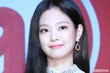 BLACKPINK・ジェニー「四捨五入したら裸」アメリカでのライブ衣装に“過剰露出”…
